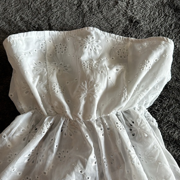 Strapless…tie back top size L - Picture 2 of 4